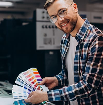 Profesjonalny druk arkuszowy wizytówek i katalogów w Maddruk Rzeszów.